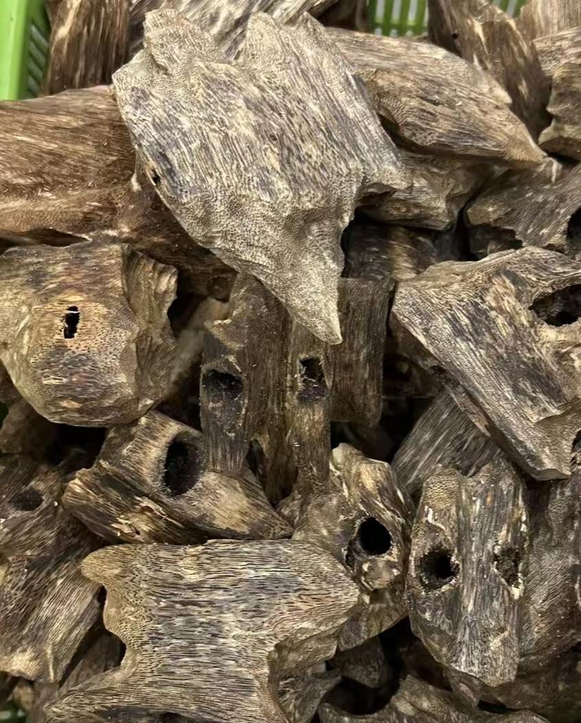 Pure agarwood